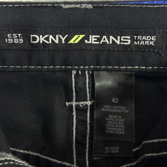 DKNY JEANS Urban Suburbia Performance Denim Wear w/ Zipper Pockets Men’s Size 42 - Picture 4 of 8